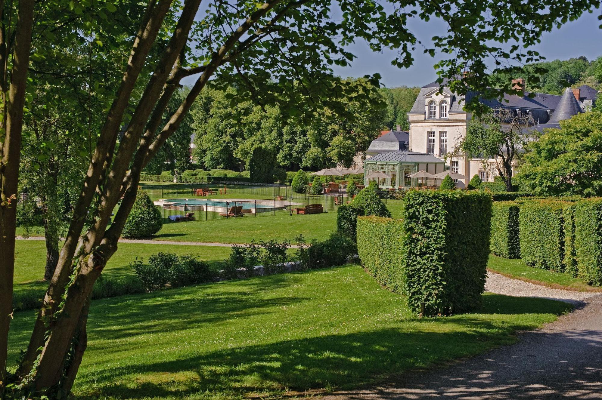 ホテル シャトー ドゥ クールセル Courcelles-sur-Vesle エクステリア 写真