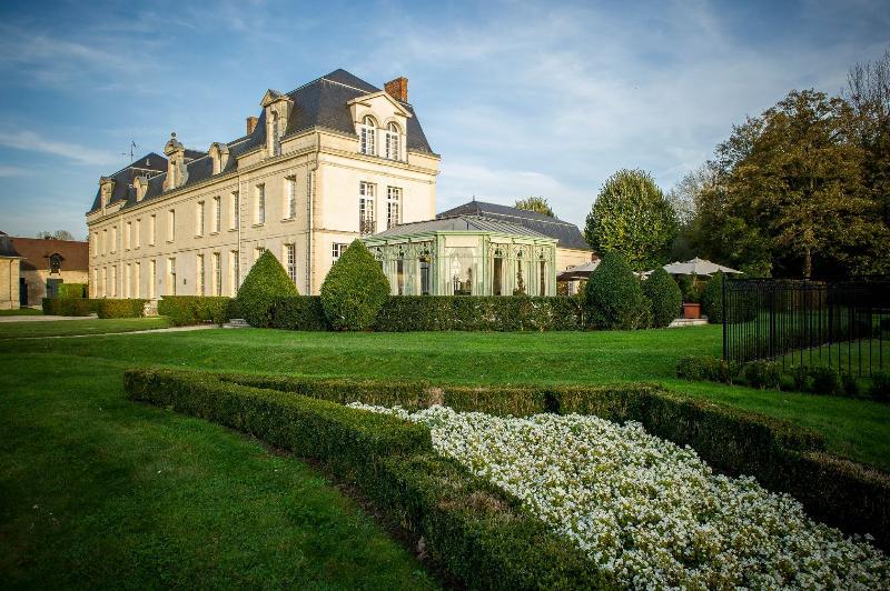 ホテル シャトー ドゥ クールセル Courcelles-sur-Vesle エクステリア 写真